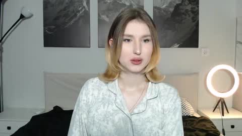 jessstonem online show from November 26, 9:44 pm