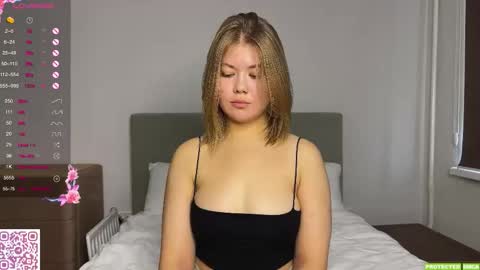 Mona online show from October 11, 4:39 am