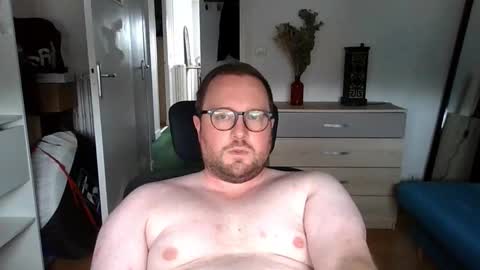 Snapshot of jeuneloup92 chatting on September 12, 3:58 pm jeuneloup92 online show from September 12, 3:58 pm