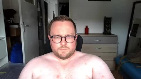 jeuneloup92 online show from June 1, 4:08 pm