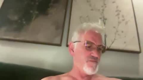 jewlronny online show from April 18, 7:58 pm