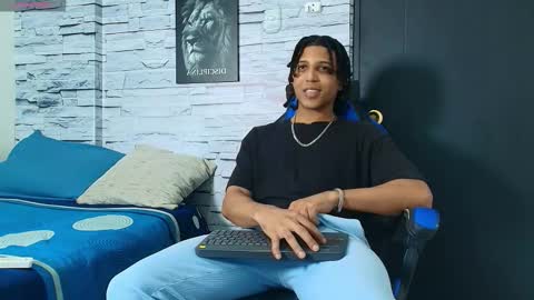 jhay_wheeler777 online show from December 16, 4:41 am