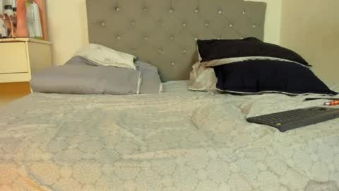 jhoanatrans22 online show from March 29, 2:02 am