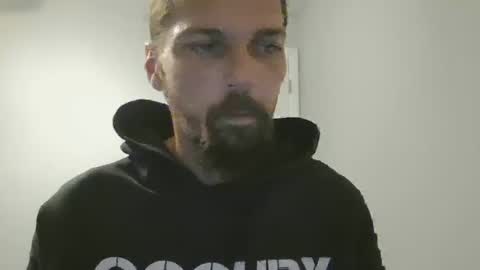 jholls online show from December 3, 3:15 am