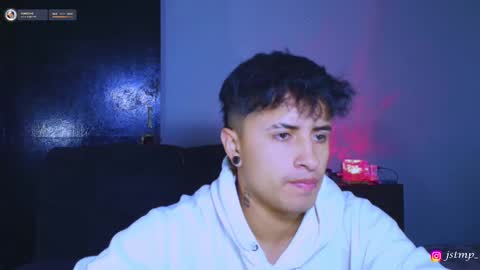 Snapshot of jhon_mendoza_ chatting on October 28, 3:57 pm jhon_mendoza_ online show from October 28, 3:57 pm