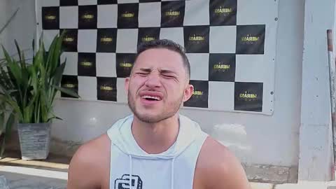 jhonny online show from February 11, 8:34 pm