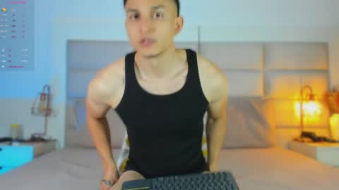 Jhosua Hunt online show from April 6, 1:36 am