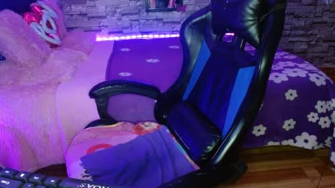 Jhulia online show from March 28, 8:54 pm