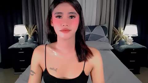 Snapshot of jhuliana_and_charles_room chatting on September 24, 4:41 am jhuliana_and_charles_room online show from September 24, 4:41 am