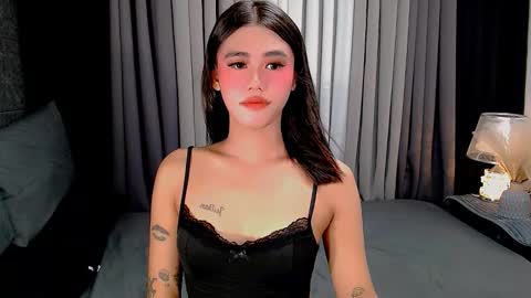 Snapshot of jhuliana_and_charles_room chatting on October 6, 2:29 am jhuliana_and_charles_room online show from October 6, 2:29 am