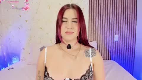 jimenawhite1 online show from March 25, 4:19 am