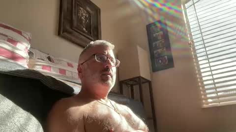 Dad of Three online show from November 22, 5:33 pm