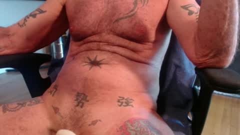 Snapshot of jimshard7x6 chatting on February 13, 10:22 pm cock model  bathing suit model online show from February 13, 10:22 pm