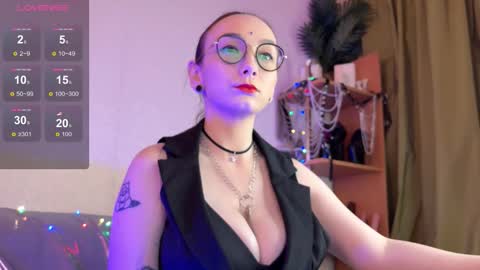 Jinhee Noir online show from December 14, 8:59 pm