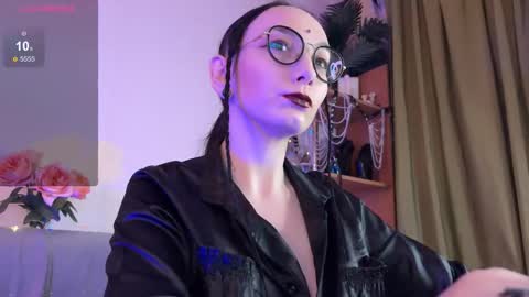 Jinhee Noir online show from December 2, 12:14 pm