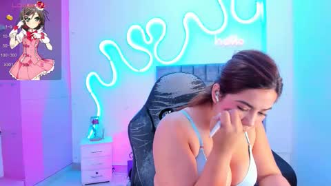 kim online show from November 3, 1:12 pm