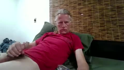 jizzmitten5 online show from April 2, 2:52 am