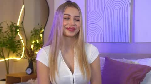 Jenny online show from May 26, 8:09 am