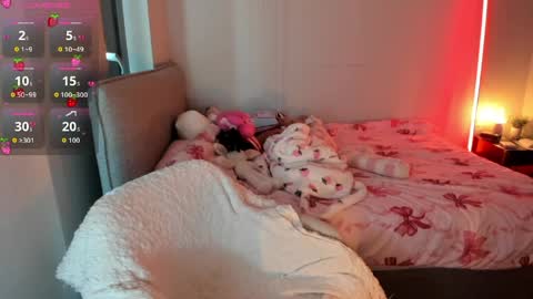 Juliette Rose online show from April 8, 6:27 am