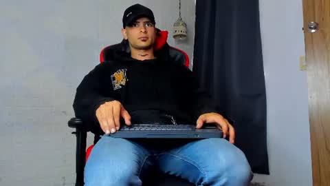 IGJmortton online show from July 12, 7:39 pm