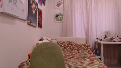 joan_kiss online show from November 16, 8:49 am