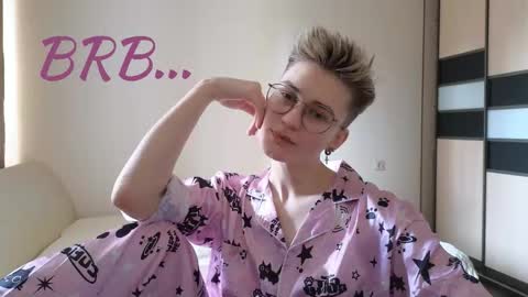 J online show from January 13, 9:00 pm