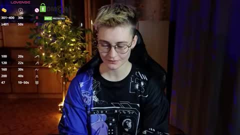 J online show from March 28, 8:43 pm