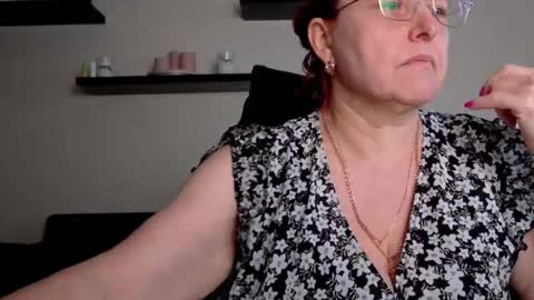 Joanna and Greg online show from June 9, 8:25 am