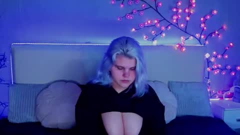 Joann online show from November 9, 8:11 pm