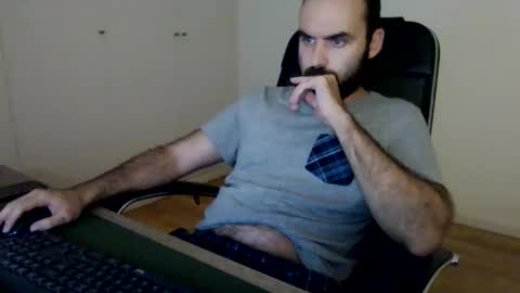 joaodias_18 online show from October 15, 8:31 pm