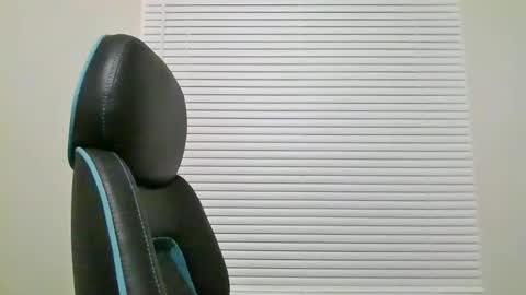 joe25123 online show from March 5, 11:49 pm