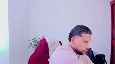 joe_esthetic online show from November 17, 2:08 pm