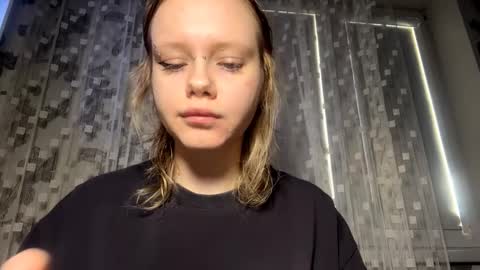 Aurora online show from February 5, 10:08 am