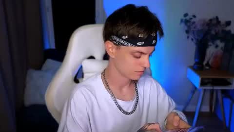 JOELXLANE online show from July 11, 6:44 pm
