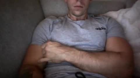 joeybanan online show from December 15, 8:10 am