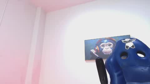     online show from April 10, 6:41 am