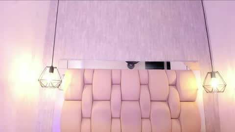 Johan  online show from April 9, 11:38 am