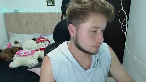 JOHAN independient model online show from January 18, 11:55 pm