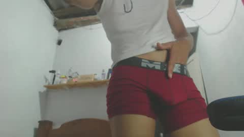 johantorres19 online show from January 7, 9:50 am