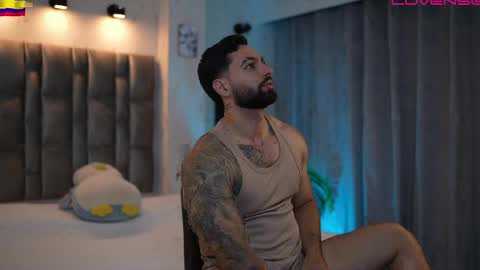 john online show from April 9, 11:32 pm