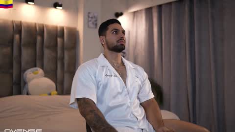 john online show from October 25, 12:49 pm