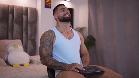 Snapshot of john_king29 chatting on February 17, 8:06 pm john online show from February 17, 8:06 pm