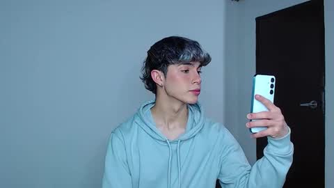 John Vichenso online show from November 13, 10:45 pm