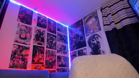 John carrie    Independent  Help me reach my goal 100 likes and 10000 followers  online show from May 7, 6:31 am