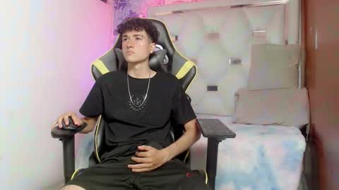 johnny_cagee online show from November 8, 6:49 am