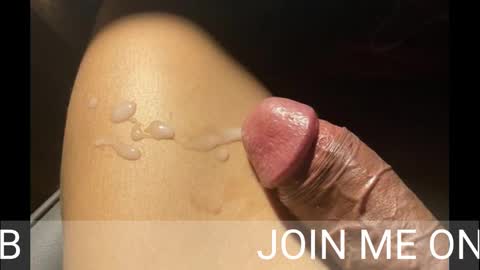 Johnnystrongarms                 online show from February 24, 2:51 am