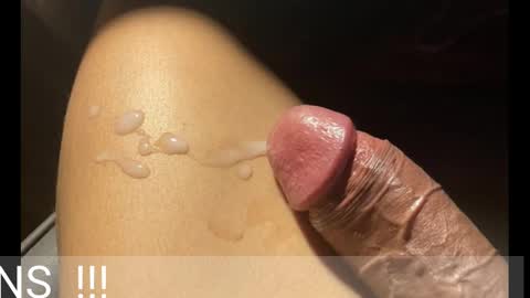 Johnnystrongarms                 online show from December 21, 3:25 am