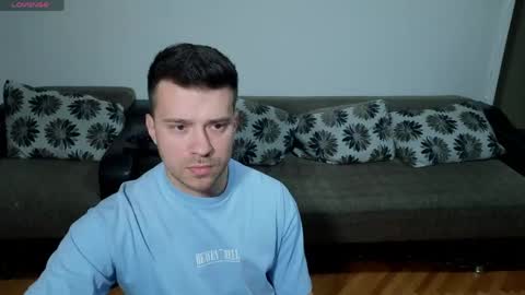 Johnny online show from April 18, 7:58 pm