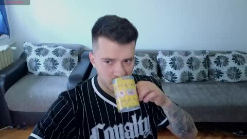 Johnny online show from June 5, 10:53 am