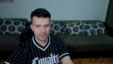 Johnny online show from April 17, 5:15 pm